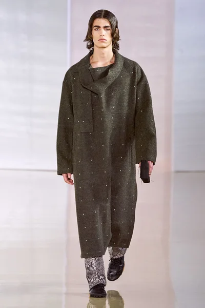 Look 9